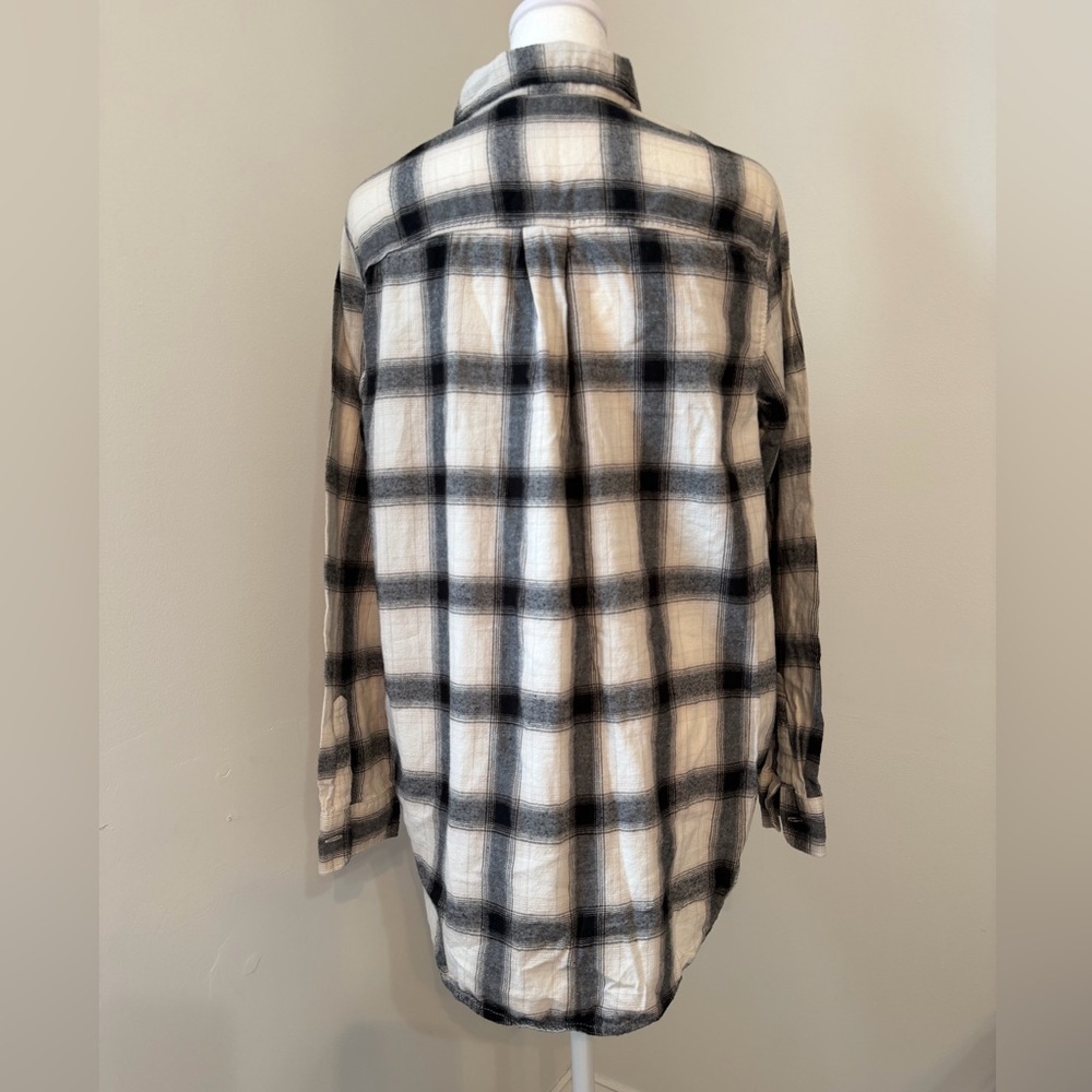 Old Navy Size L Long-Sleeve Plaid Flannel Shirt - Picture 4 of 14